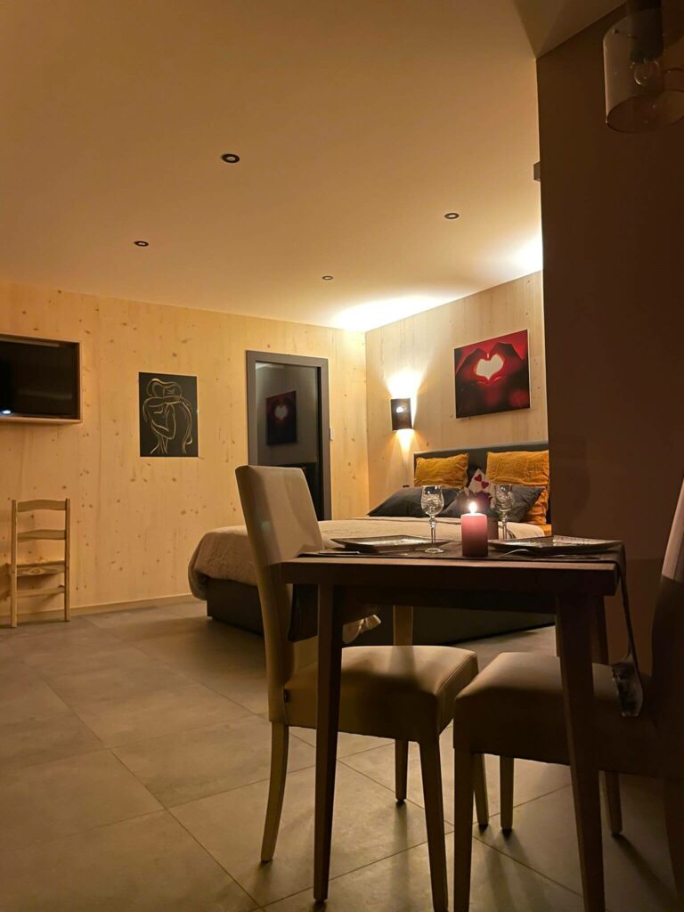 chalet avec intérieur luxueux pour nuit romantique